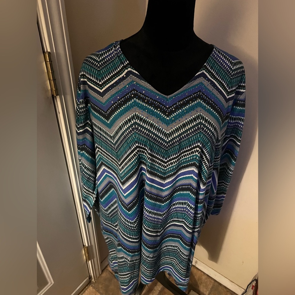 Catherine’s Blue Chevron print top Plus size 2x